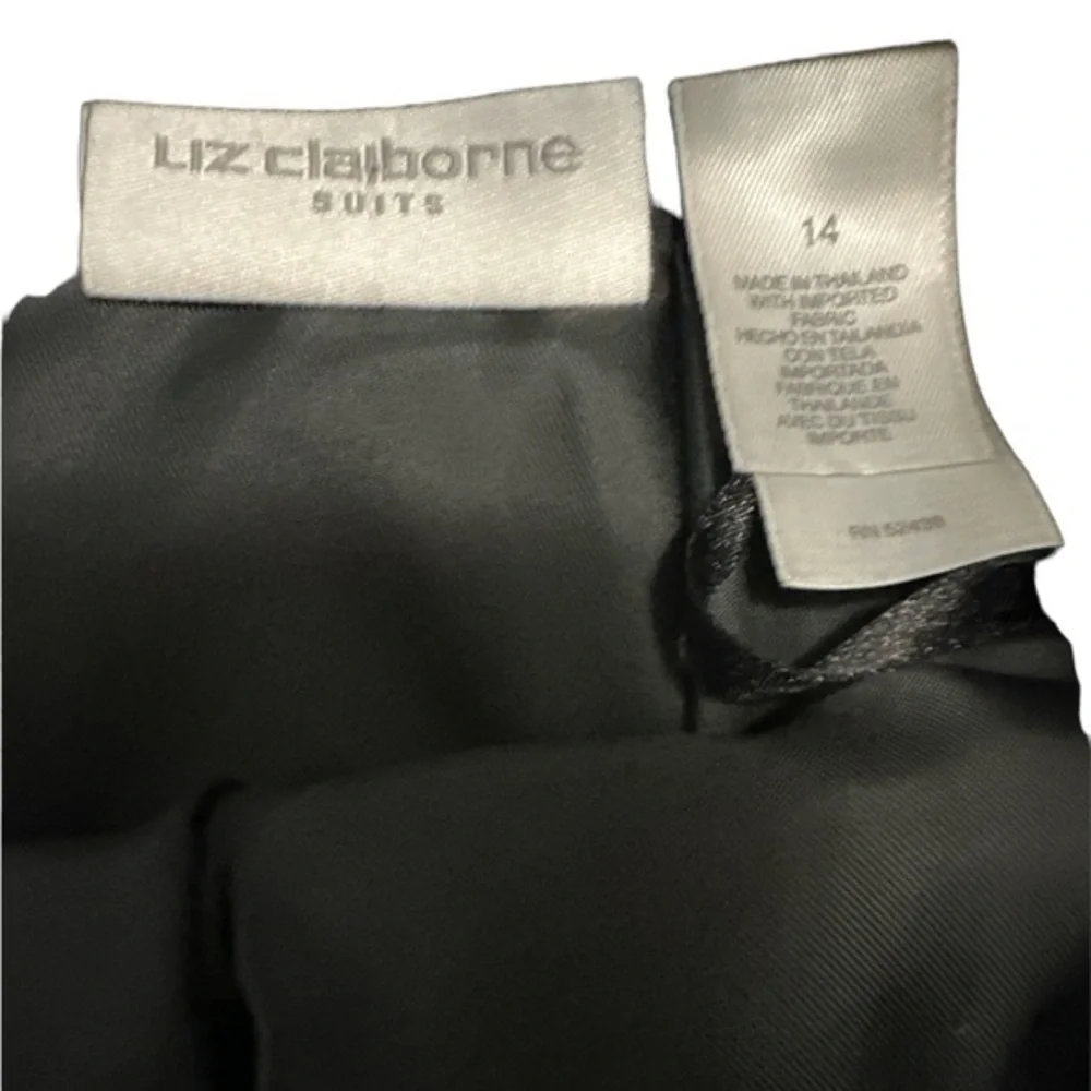 Liz Claiborne‎ black pencil skirt. Size 14